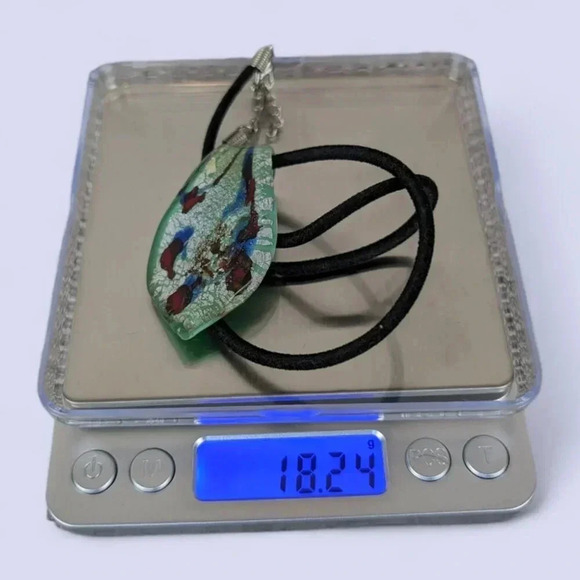 (2/$20) Vintage Murano Art Glass Green Leaf Pendant - Picture 7 of 7